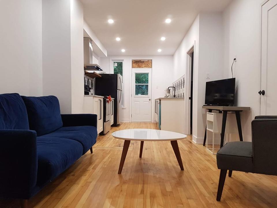 Check-In 1Pm To 11Pm II Room B 蒙特利尔 外观 照片